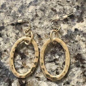 Elegant Gold Oval Hoop Earrings